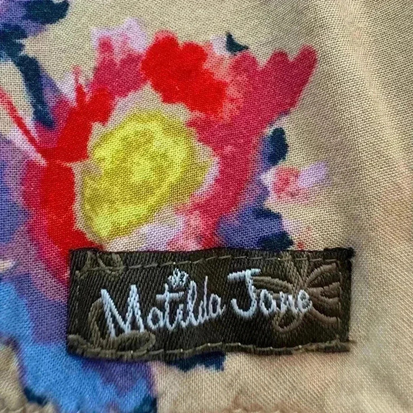 Matilda Jane Floral Kaia Peasant Top Size Medium Womens Boho Blouse Lace Detail - Picture 11 of 12